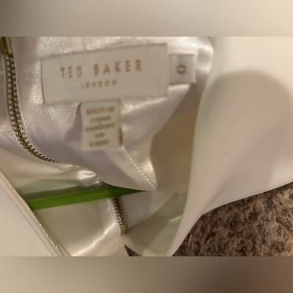 Ted Baker London White V-Neck Midi Dress - Picture 8 of 8